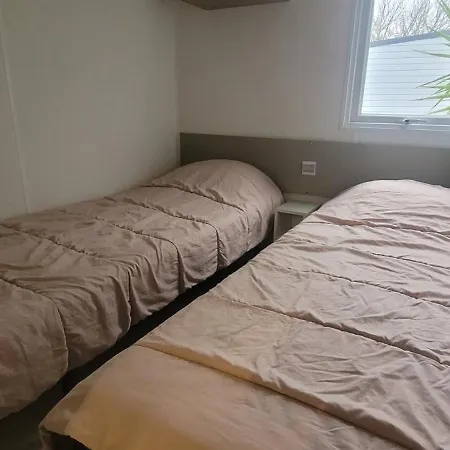 Le Neptune 4 Etoiles Kamp alanı Argelès-sur-Mer